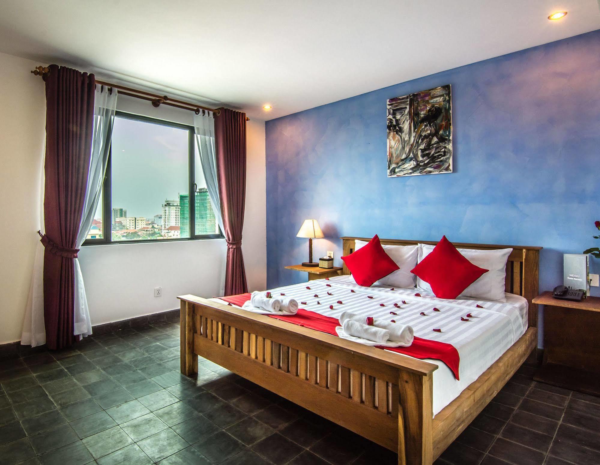 Diamond Palace Resort & Sky Bar Phnom Penh Dış mekan fotoğraf