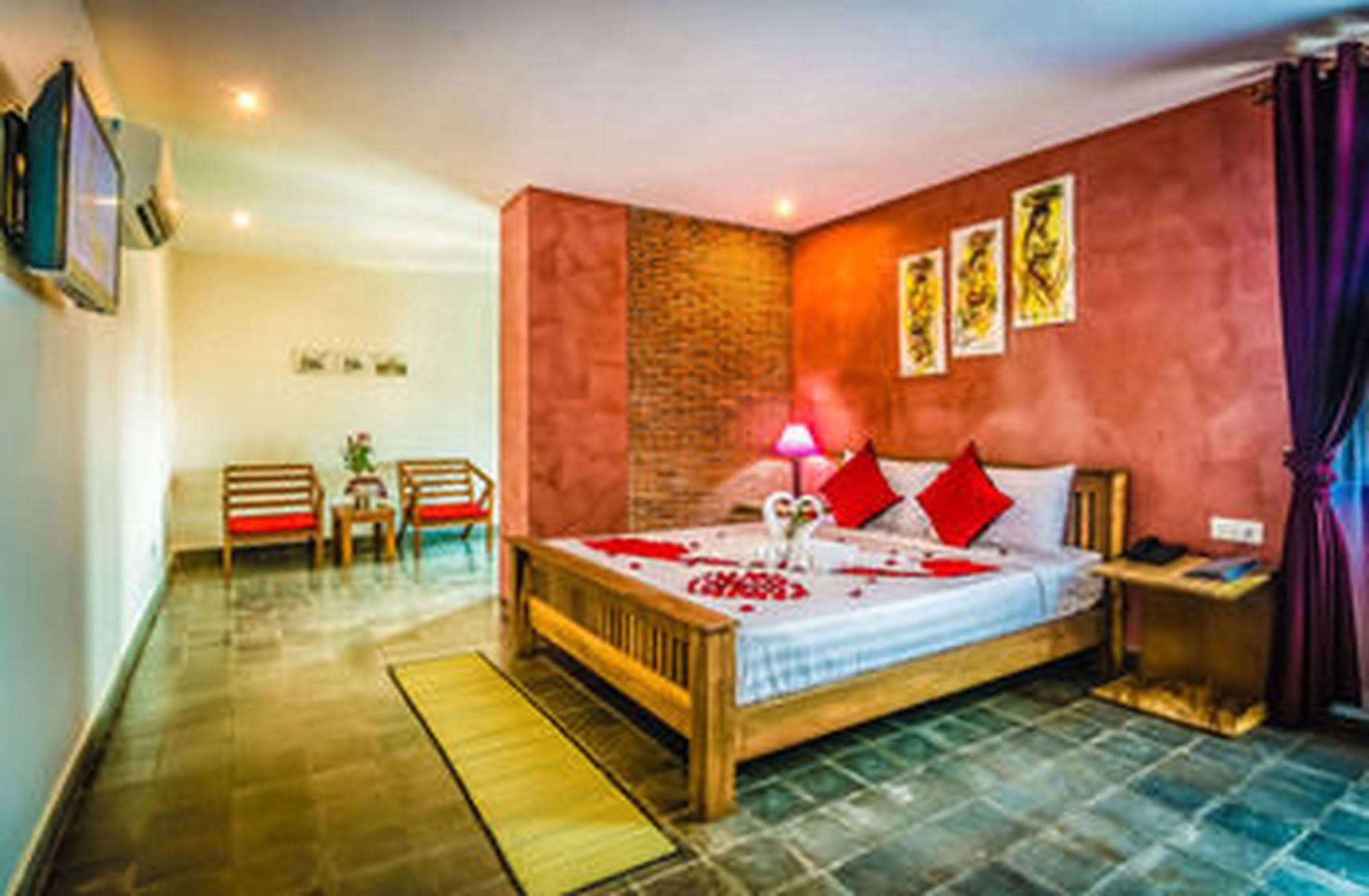 Diamond Palace Resort & Sky Bar Phnom Penh Dış mekan fotoğraf