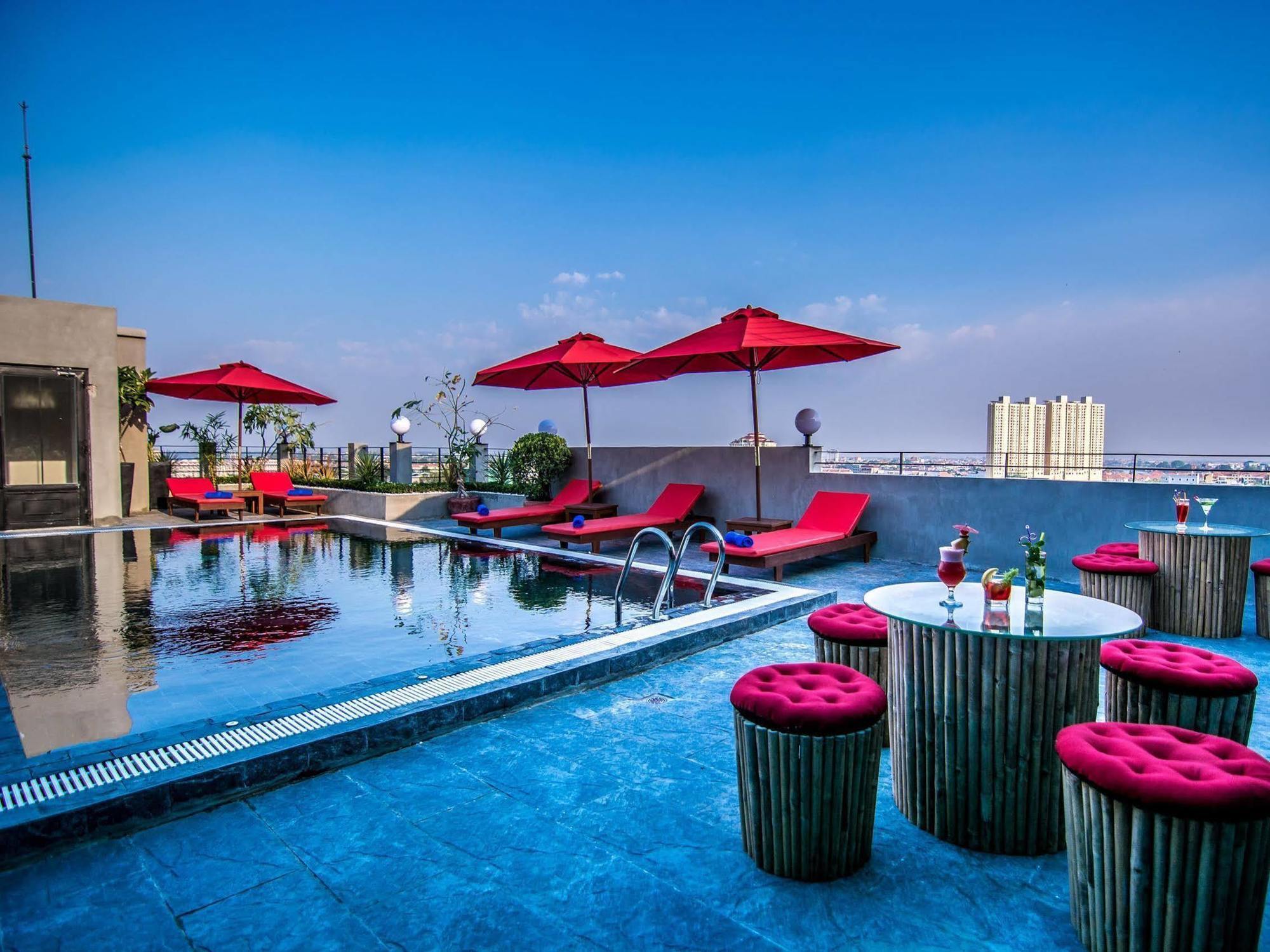 Diamond Palace Resort & Sky Bar Phnom Penh Dış mekan fotoğraf