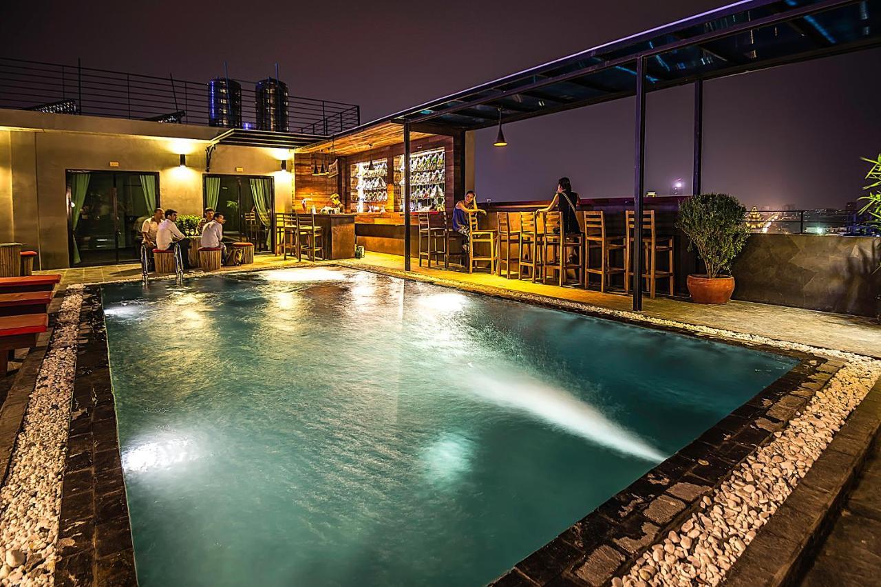 Diamond Palace Resort & Sky Bar Phnom Penh Dış mekan fotoğraf